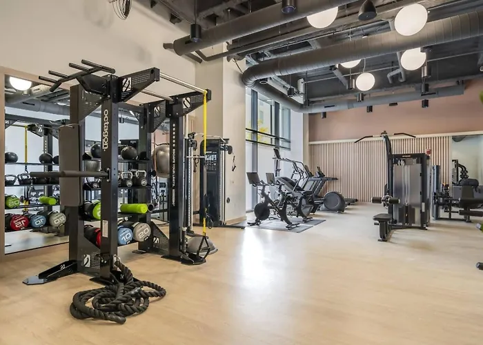 Lux King Bed Free Parking Gym New *