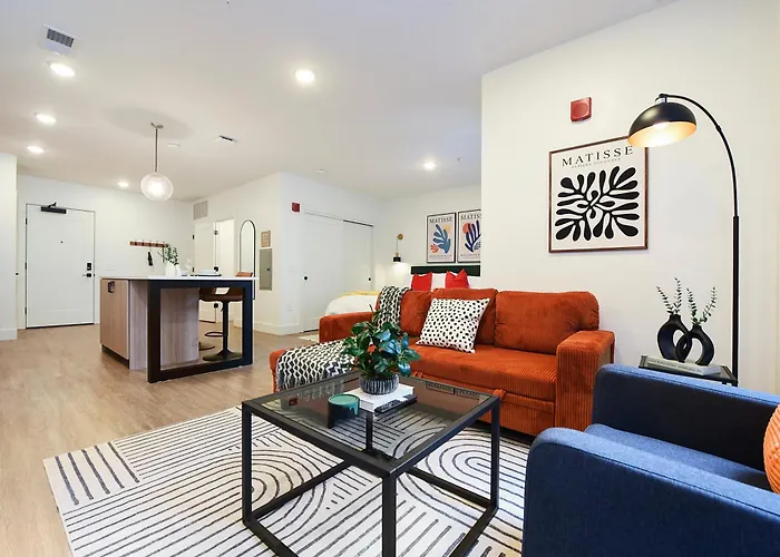 Lux King Bed Free Parking Gym New Apartment